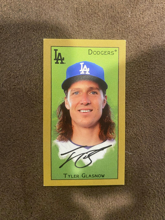 Tyler Glasnow - 2025 Topps T205 Mini - Polar Bear Back (**Corner Whiting**) - Dodgers
