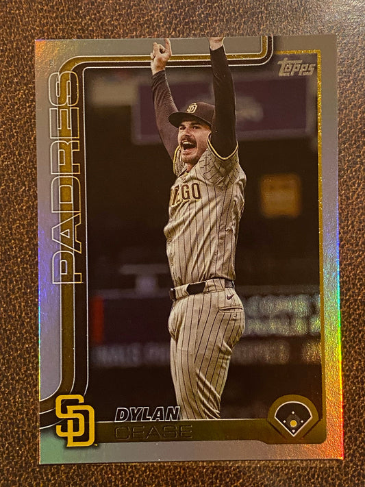 Dylan Cease - 2025 Topps Series 1 - Rainbow Foil - Padres
