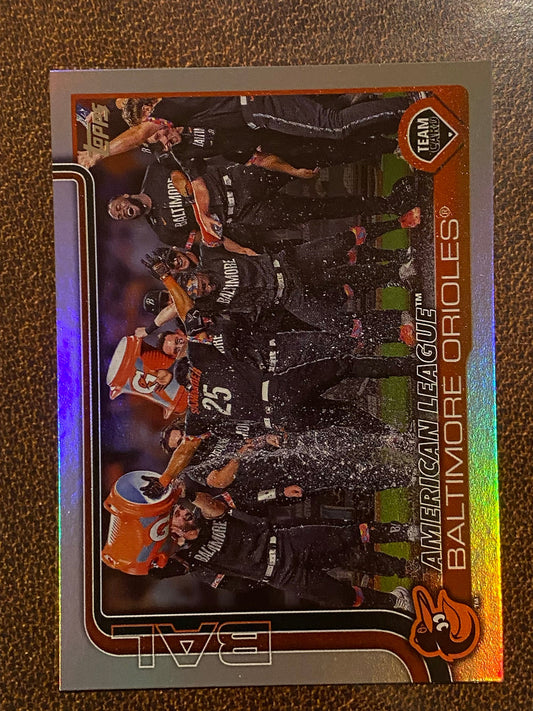 Baltimore Orioles - 2025 Topps Series 1 - Rainbow Foil - Orioles