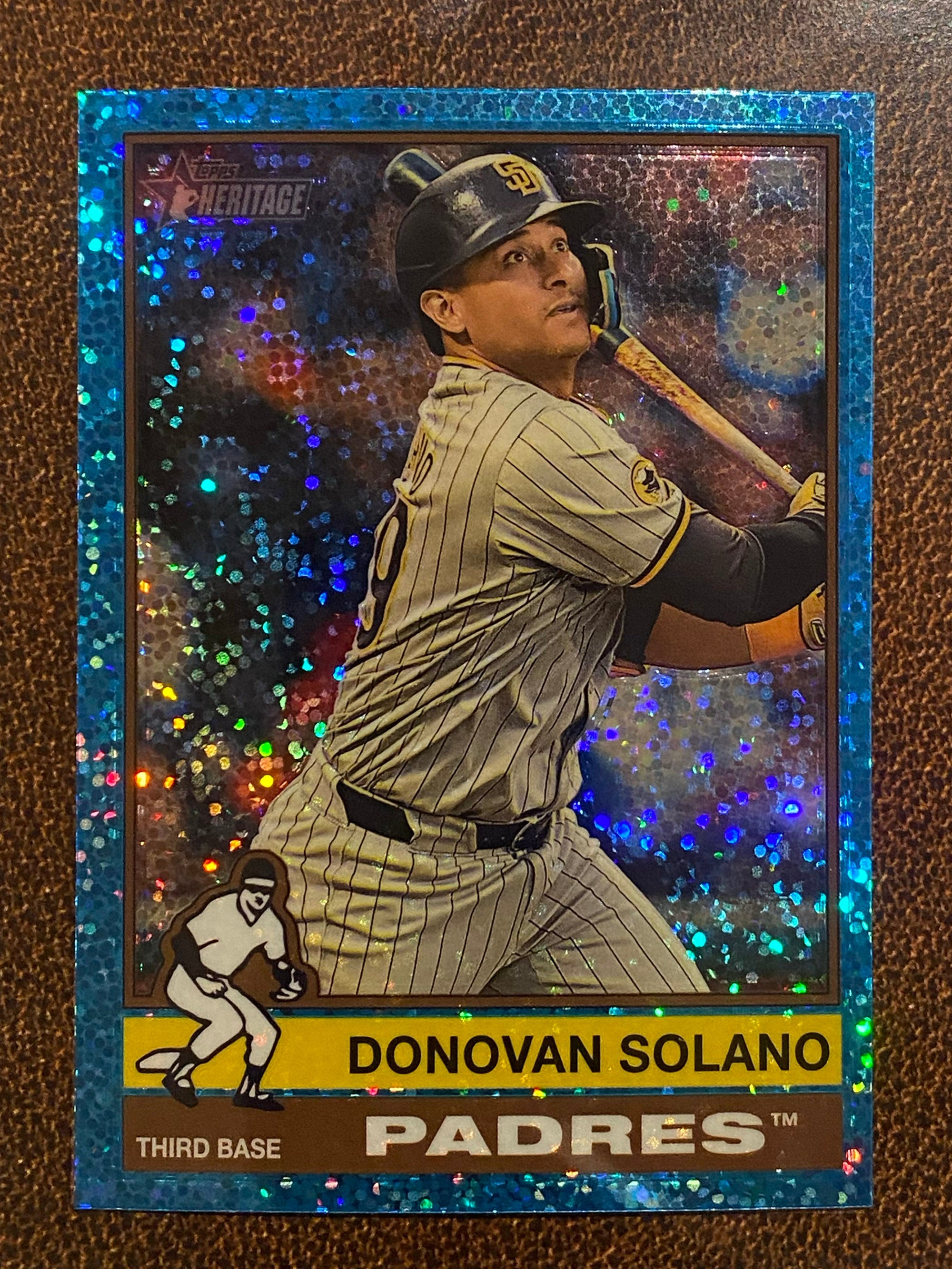 Donovan Solano - 2025 Topps Heritage - Blue Sparkle - Padres