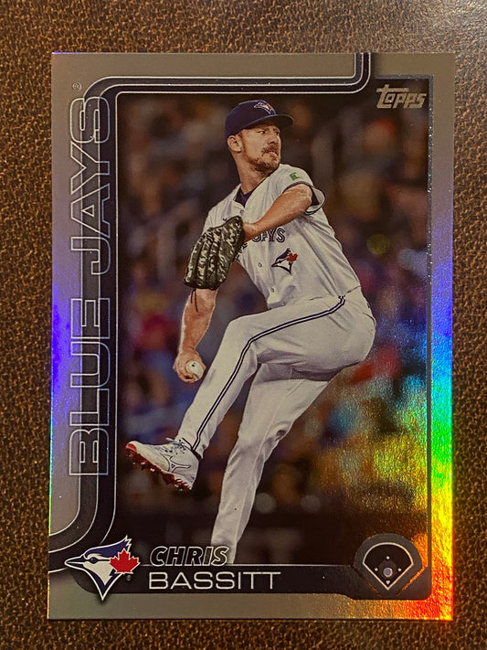 Chris Bassitt - 2025 Topps Series 1 - Rainbow Foil - Blue Jays
