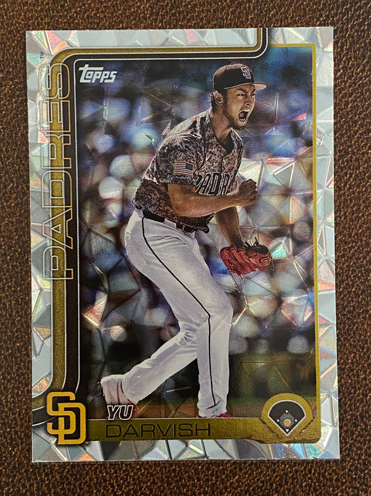 Yu Darvish - 2025 Topps Series 1 - Diamante - Padres