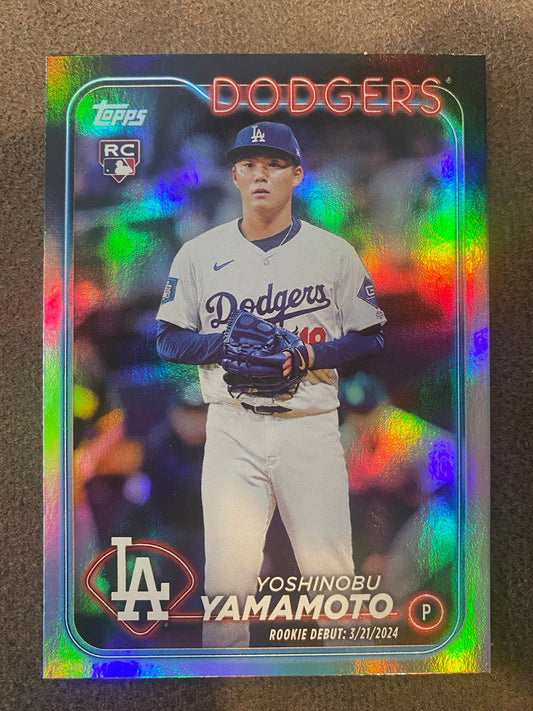 Yoshinobu Yamamoto -  2024 Topps Update - Rainbow Foil - Dodgers