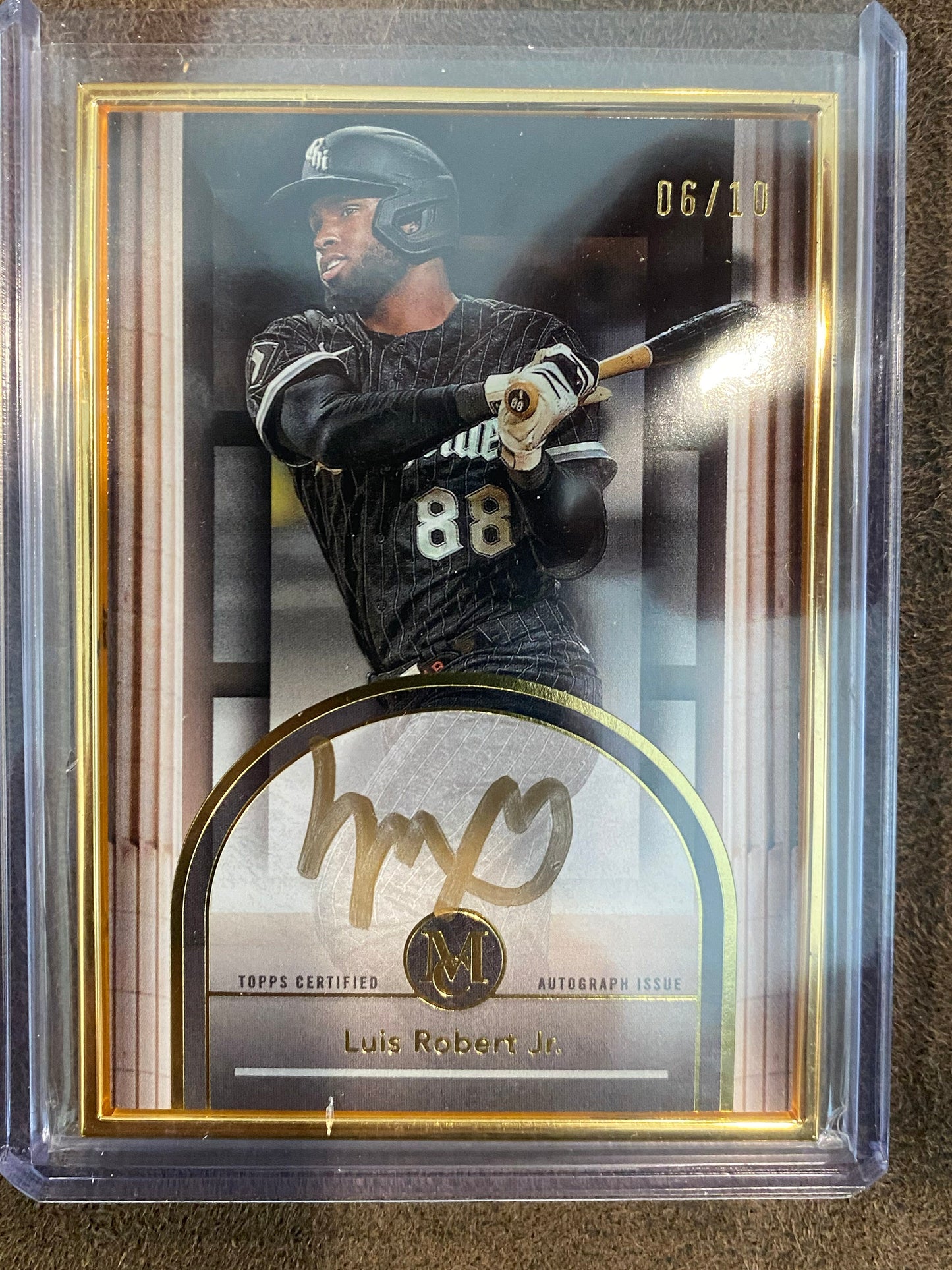 Luis Robert Jr - Topps Museum Collection - Framed Gold AUTO /10 - White Sox