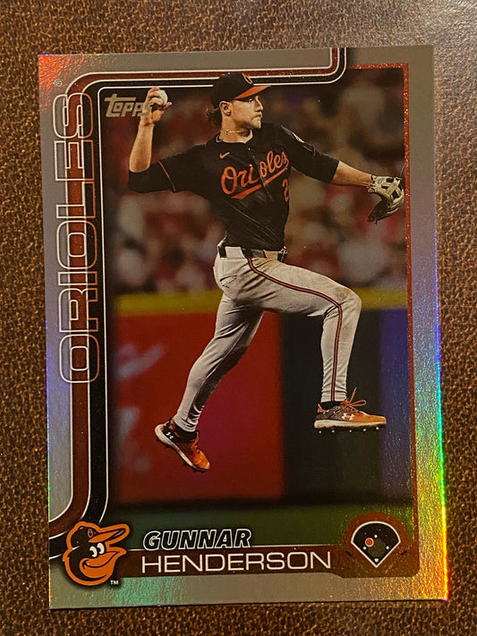 Gunnar Henderson - 2025 Topps Series 1 - Rainbow Foil - Orioles
