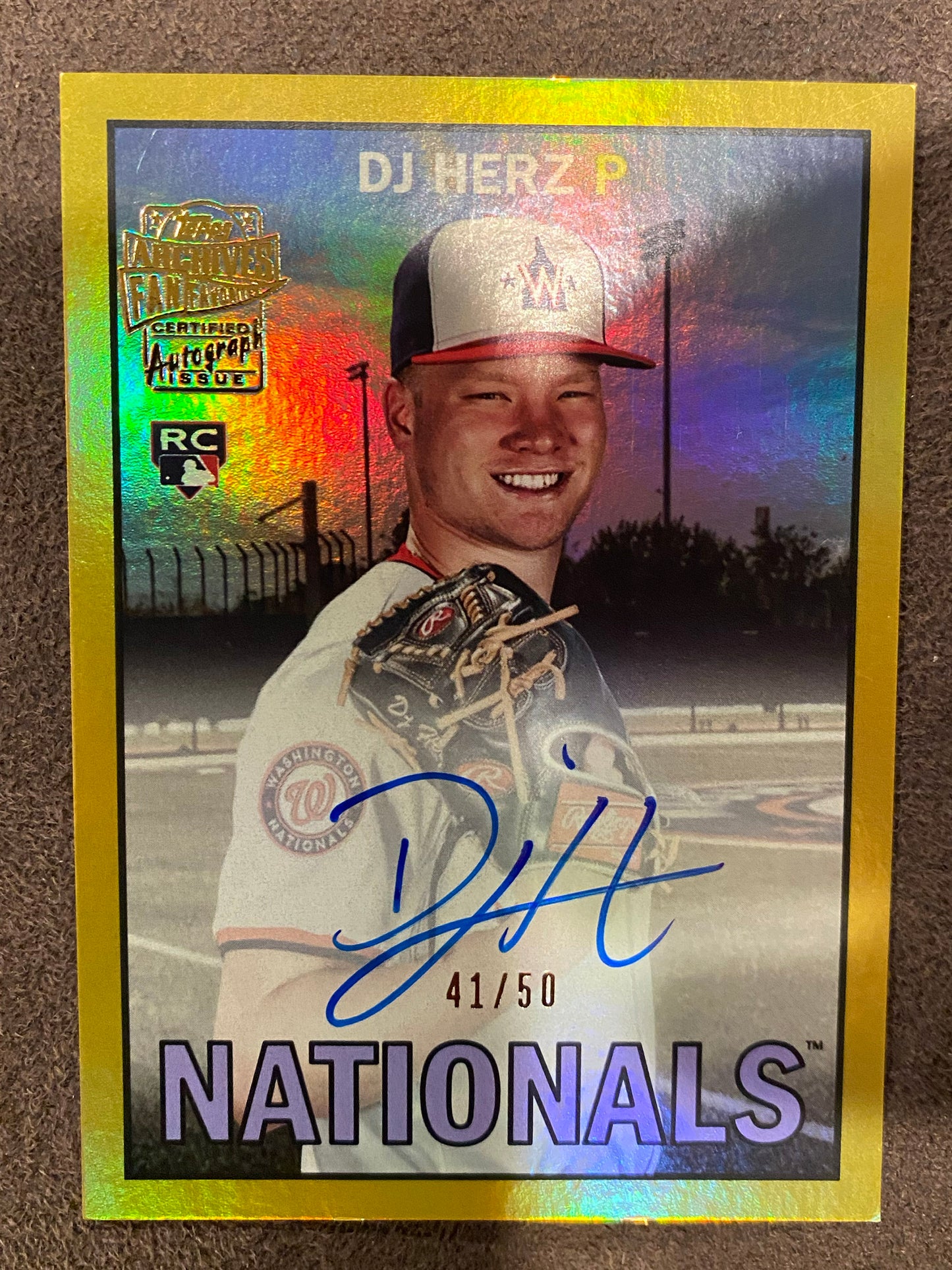 DJ Herz - 2025 Topps Archives - GOLD AUTO /50 - Nationals