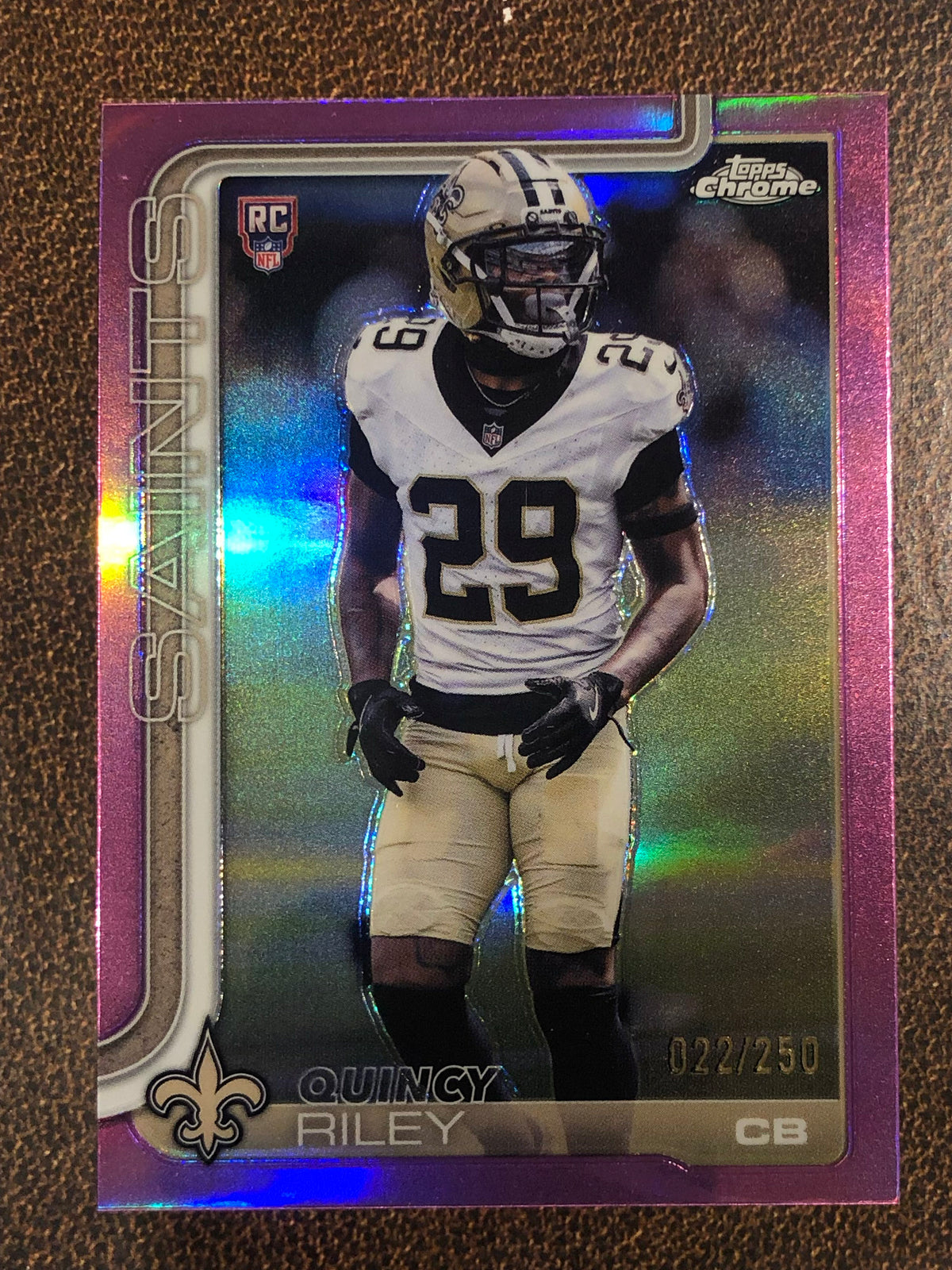 Quincy Riley - 2025 Topps Chrome - HOT PINK Refractor /250 - Saints