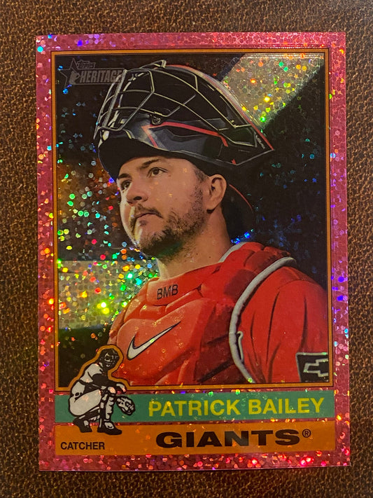 Patrick Bailey - 2025 Topps Heritage - Pink Sparkle - Giants