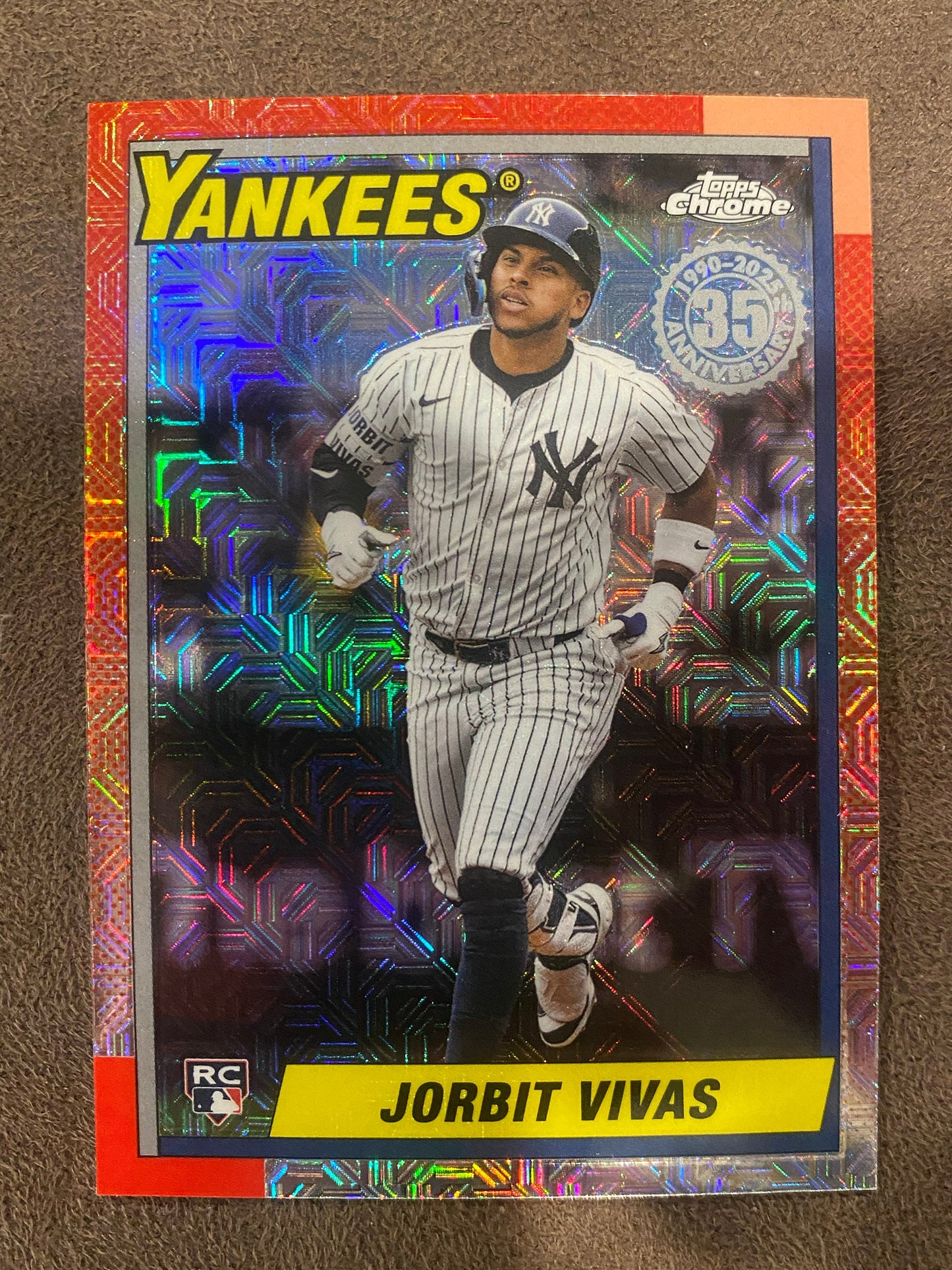 Jorbit Vivas - 2025 Topps Update - 1990 Mojo Refractor - Yankees