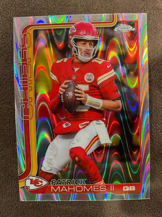 Patrick Mahomes - 2025 Topps Chrome - Raywave - Chiefs