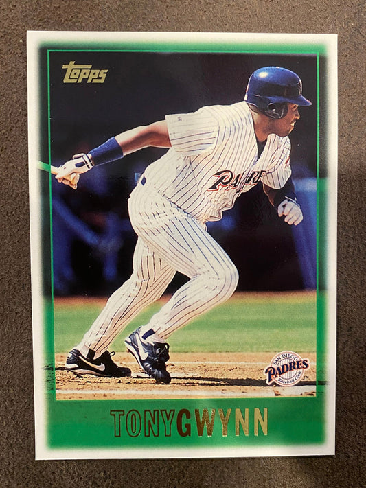 Tony Gwynn - 1997 Topps - Basecard - Padres