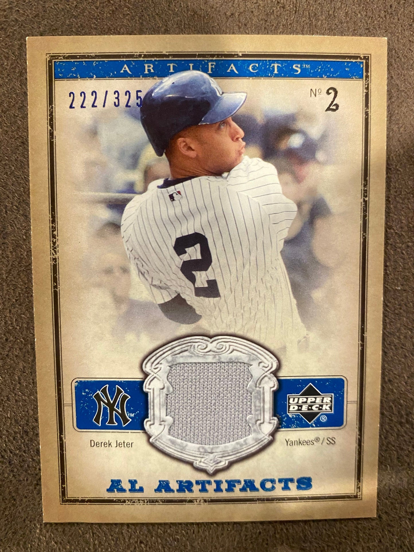 Derek Jeter - 2006 Upper Deck - Artifacts Game-Used RELIC /325 - Yankees