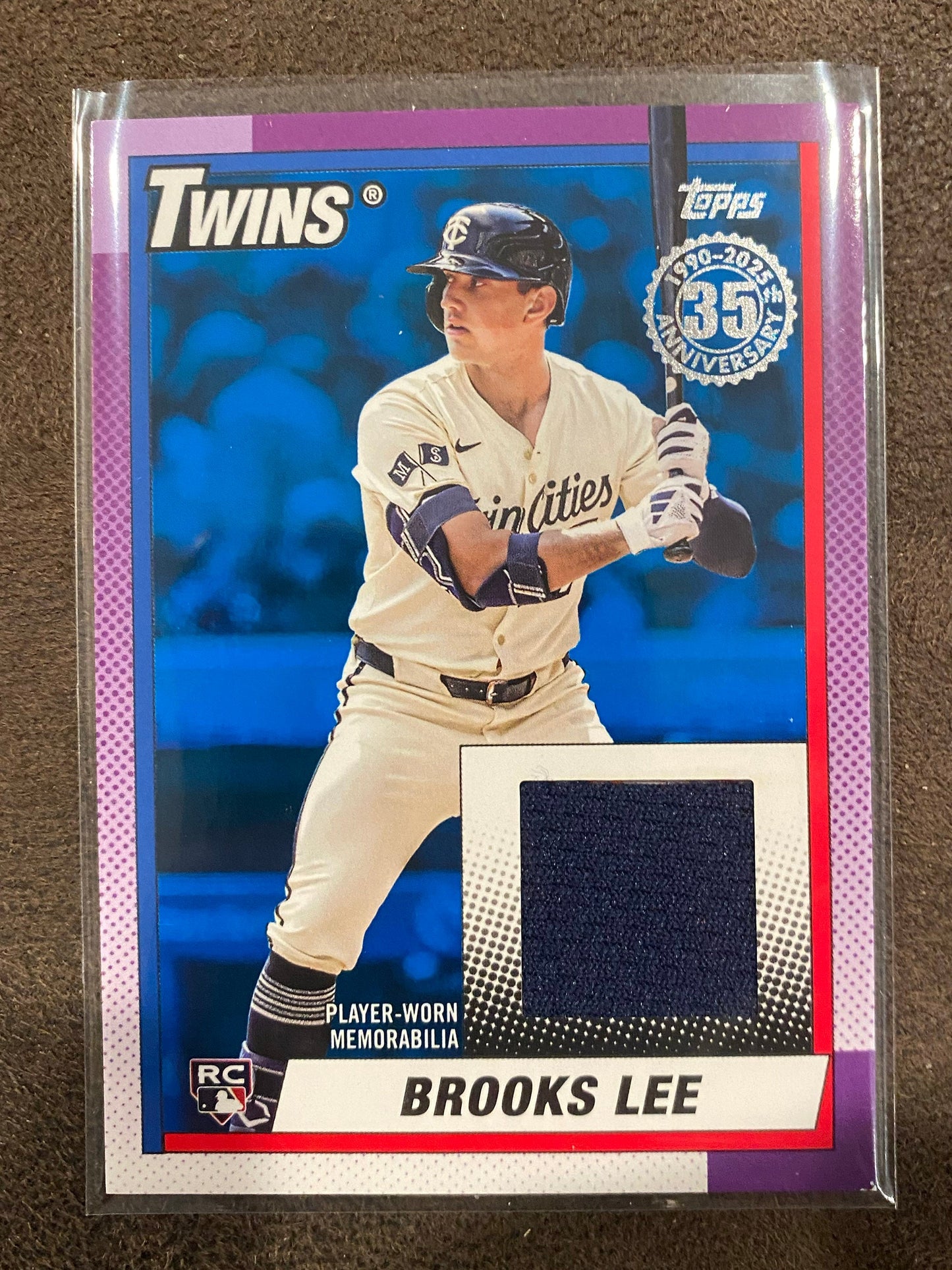 Brooks Lee - 2025 Topps Update - 1990 Player Worn RELIC BLUE /150 - Twins