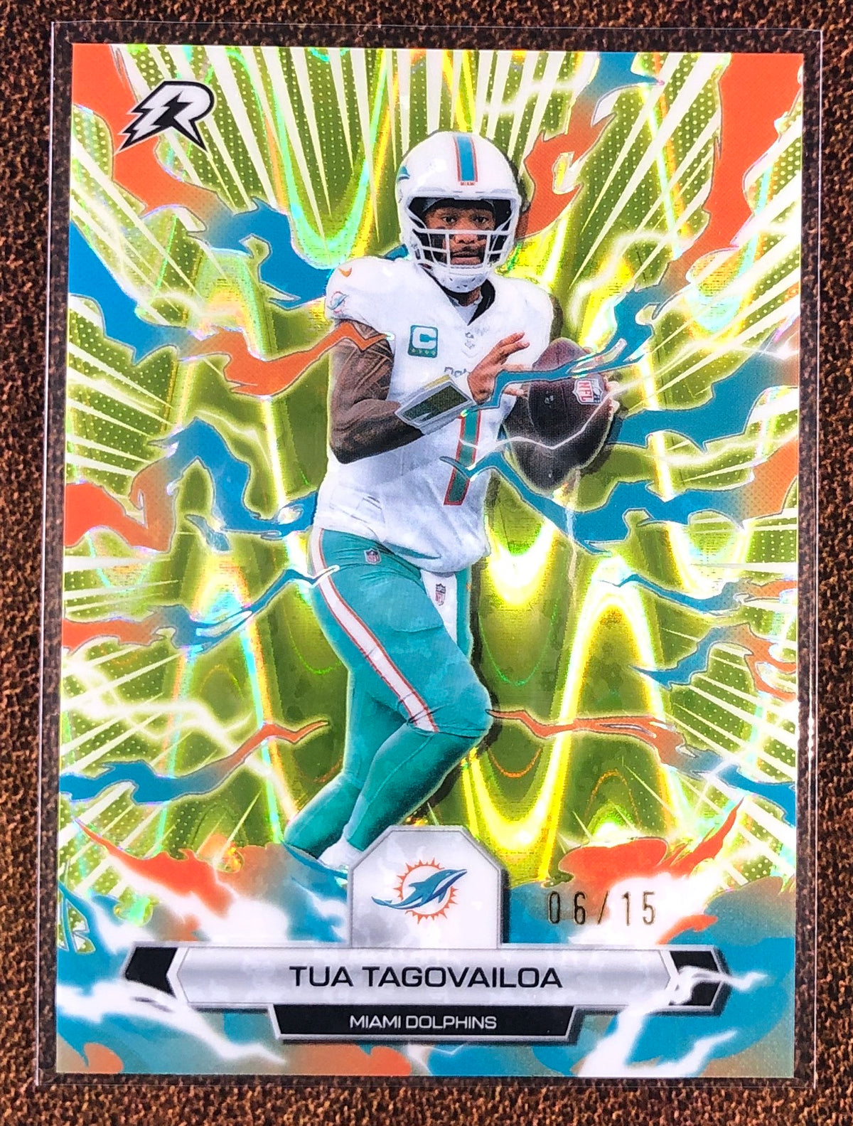 Tua Tagovailoa - 2026 Topps Resurgence - YELLOW Lava /15 - Dolphins