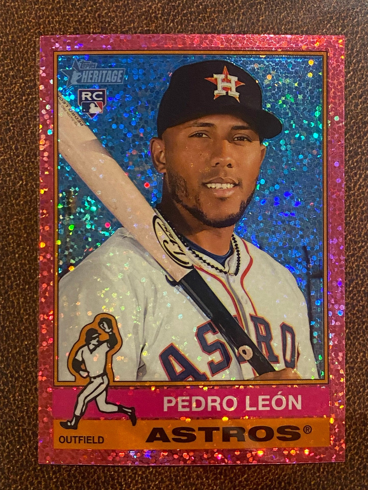 Pedro Leon - 2025 Topps Heritage - Pink Sparkle - Astros