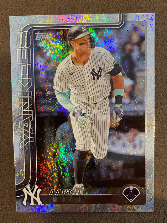 Aaron Judge - 2025 Topps Series 1 - Holofoils - Yankees