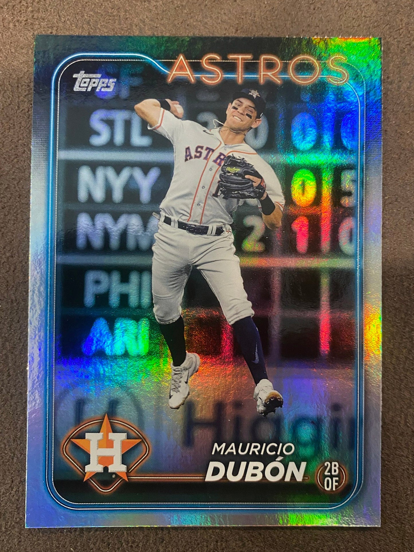 Mauricio Dubon - 2024 Topps Series 1 - Rainbow Foil - Astros