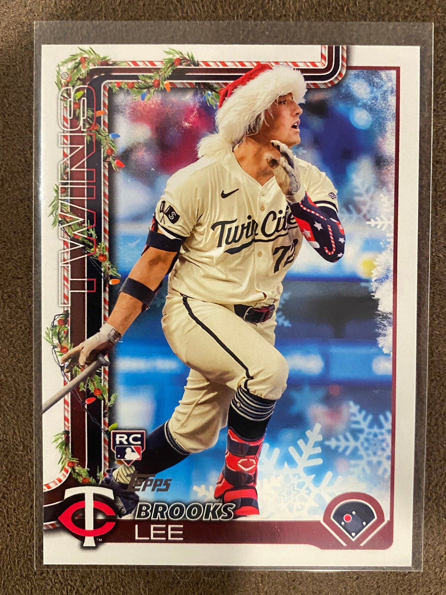 Brooks Lee - 2025 Topps Holiday - Short Print - Twins