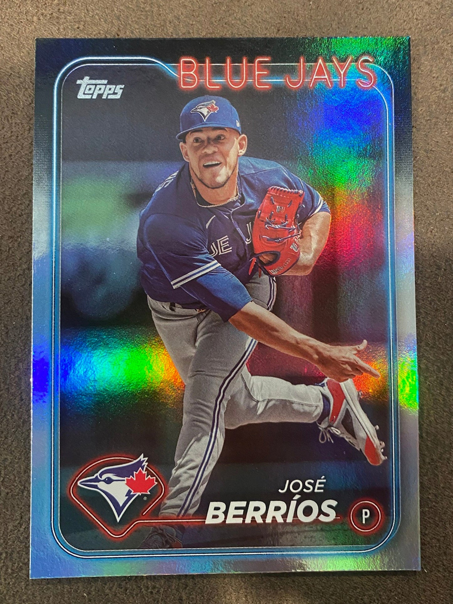 Jose Berrios - 2024 Topps Series 1 - Rainbow Foil - Blue Jays