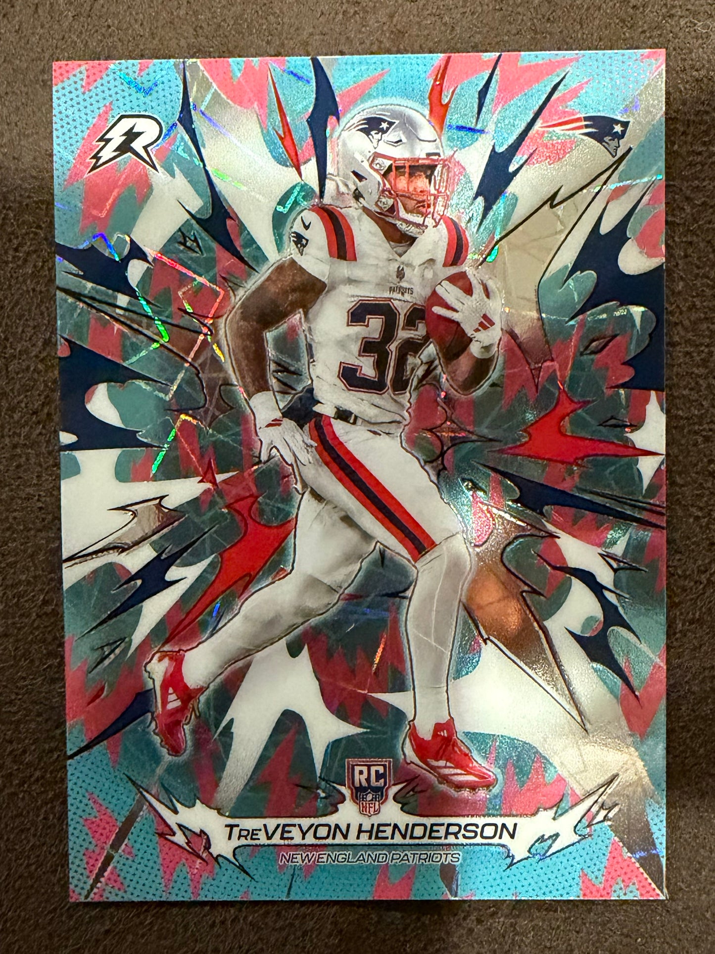 TreVeyon Henderson - 2026 Topps Resurgence - Rookie Blue and Pink Shock - Patriots