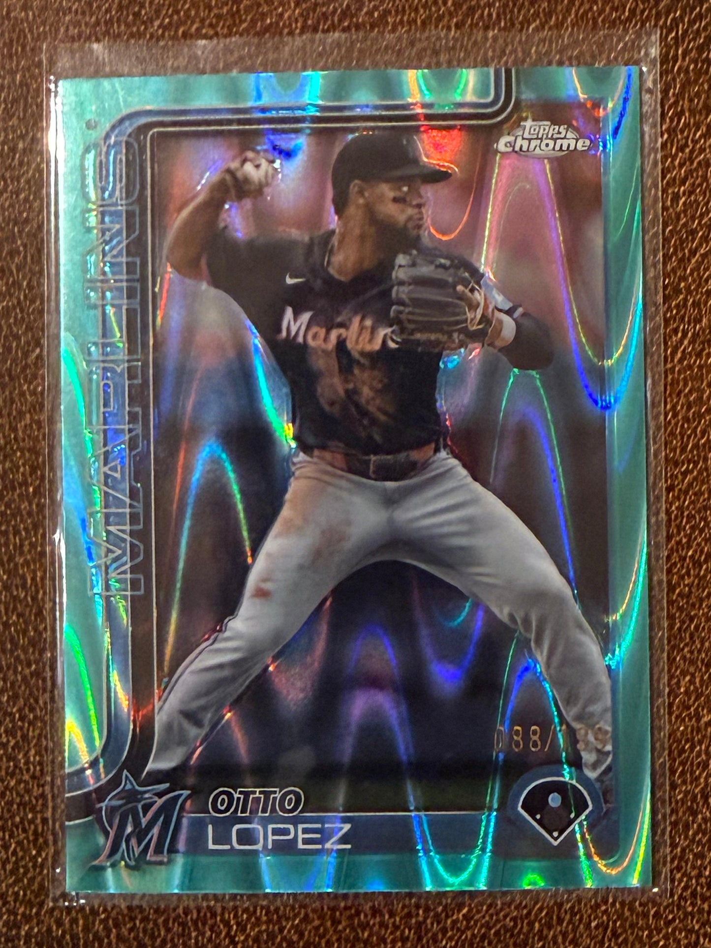 Otto Lopez - 2025 Topps Chrome - Aqura Raywave /199 - Marlins