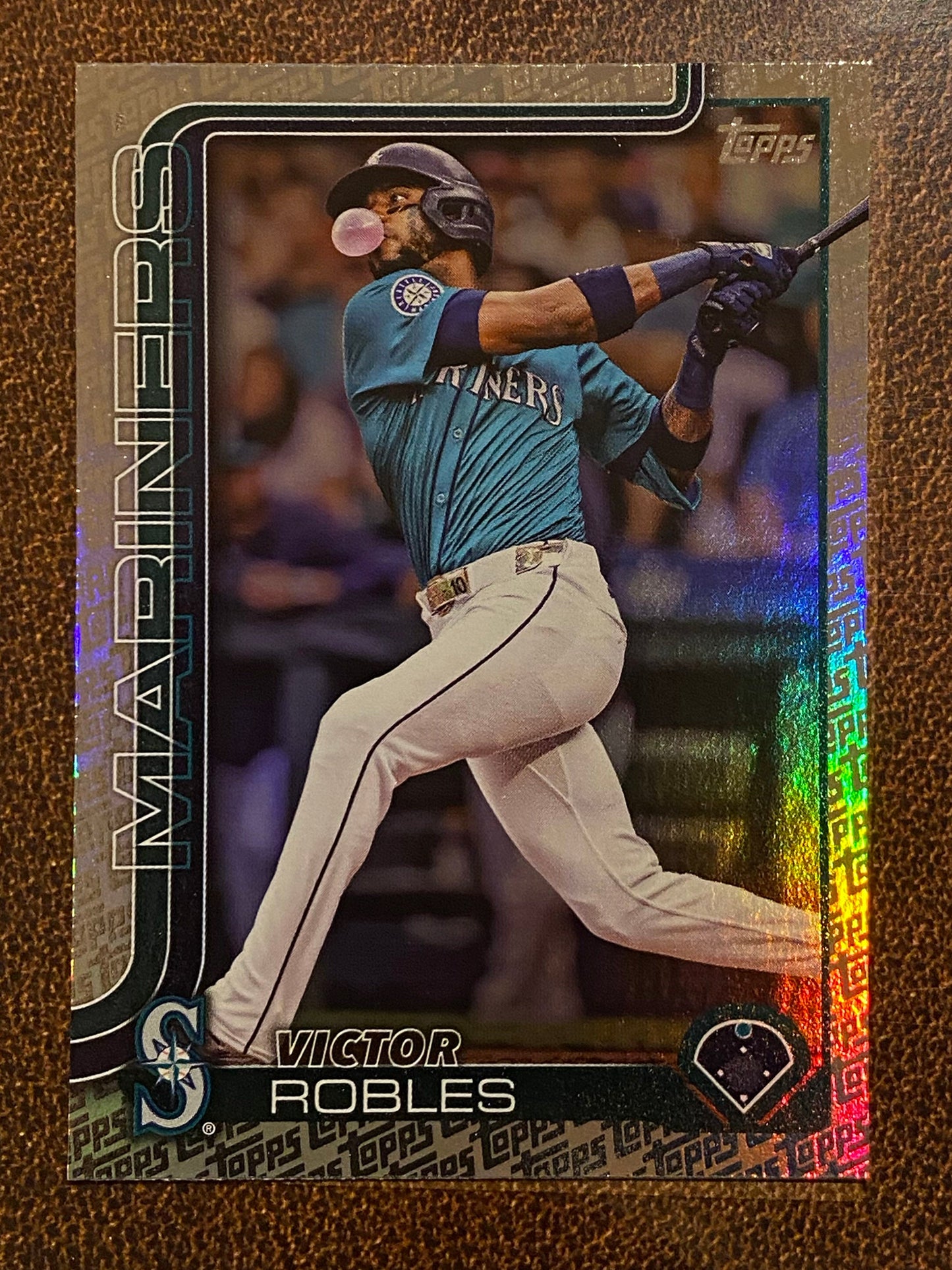 Victor Robles - 2025 Topps Series 2 - Fanatics Exclusive Topps Foil Border - Mariners