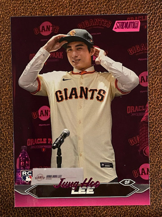Jung Hoo Lee - 2024 Topps Stadium Club - Pink Foil - Giants