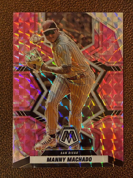 Manny Machado - 2022 Mosaic - Pink Camo - Padres
