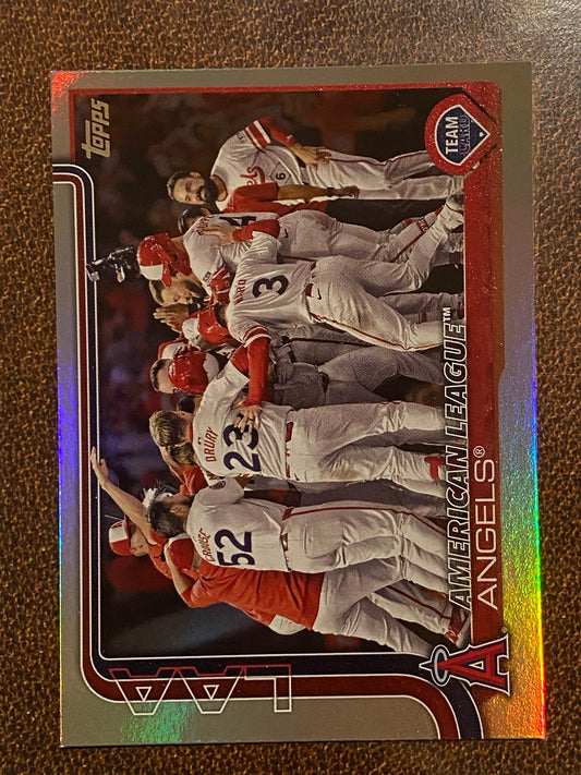 Los Angeles Angels - 2025 Topps Series 1 - Rainbow Foil - Angels