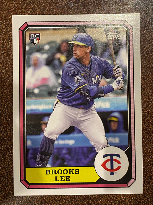 Brooks Lee - 2025 Topps Archives - Boardwalk Insert - Twins
