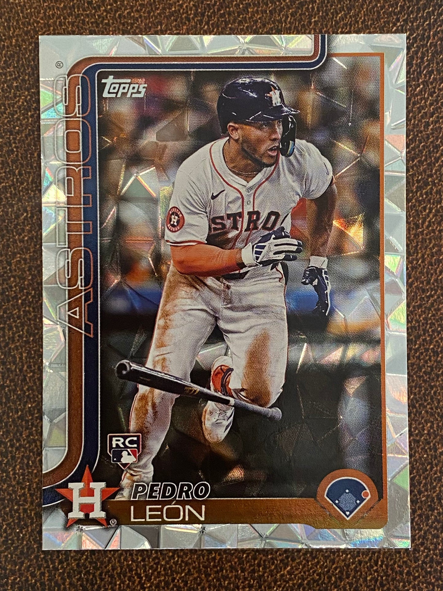 Pedro Leon - 2025 Topps Series 1 - Diamante - Astros