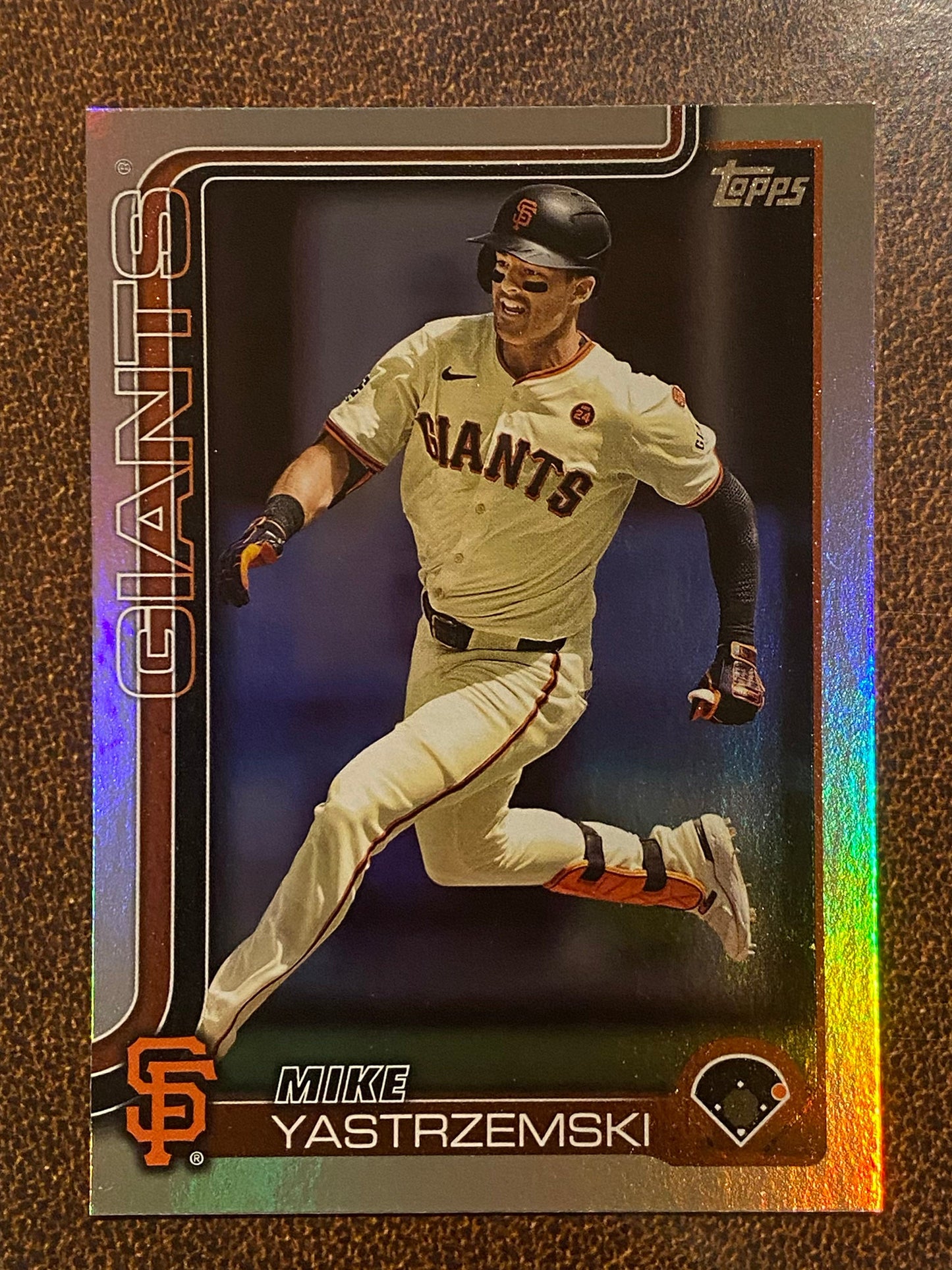 Mike Yastrzemski - 2025 Topps Series 1 - Rainbow Foil - Giants
