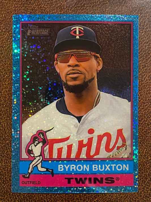 Byron Buxton - 2025 Topps Heritage - Blue Sparkle - Twins