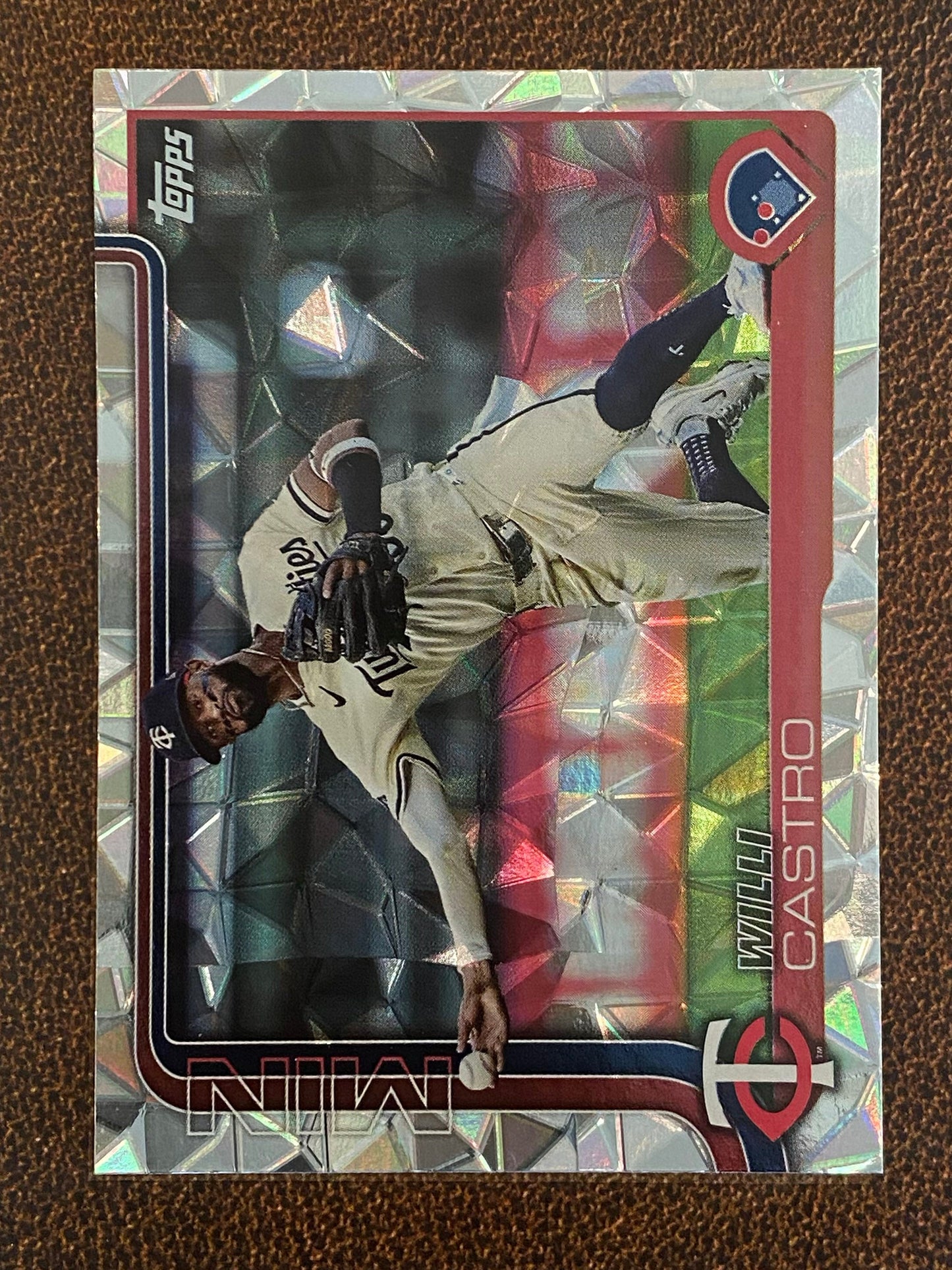 Willi Castro - 2025 Topps Series 1 - Diamante - Twins