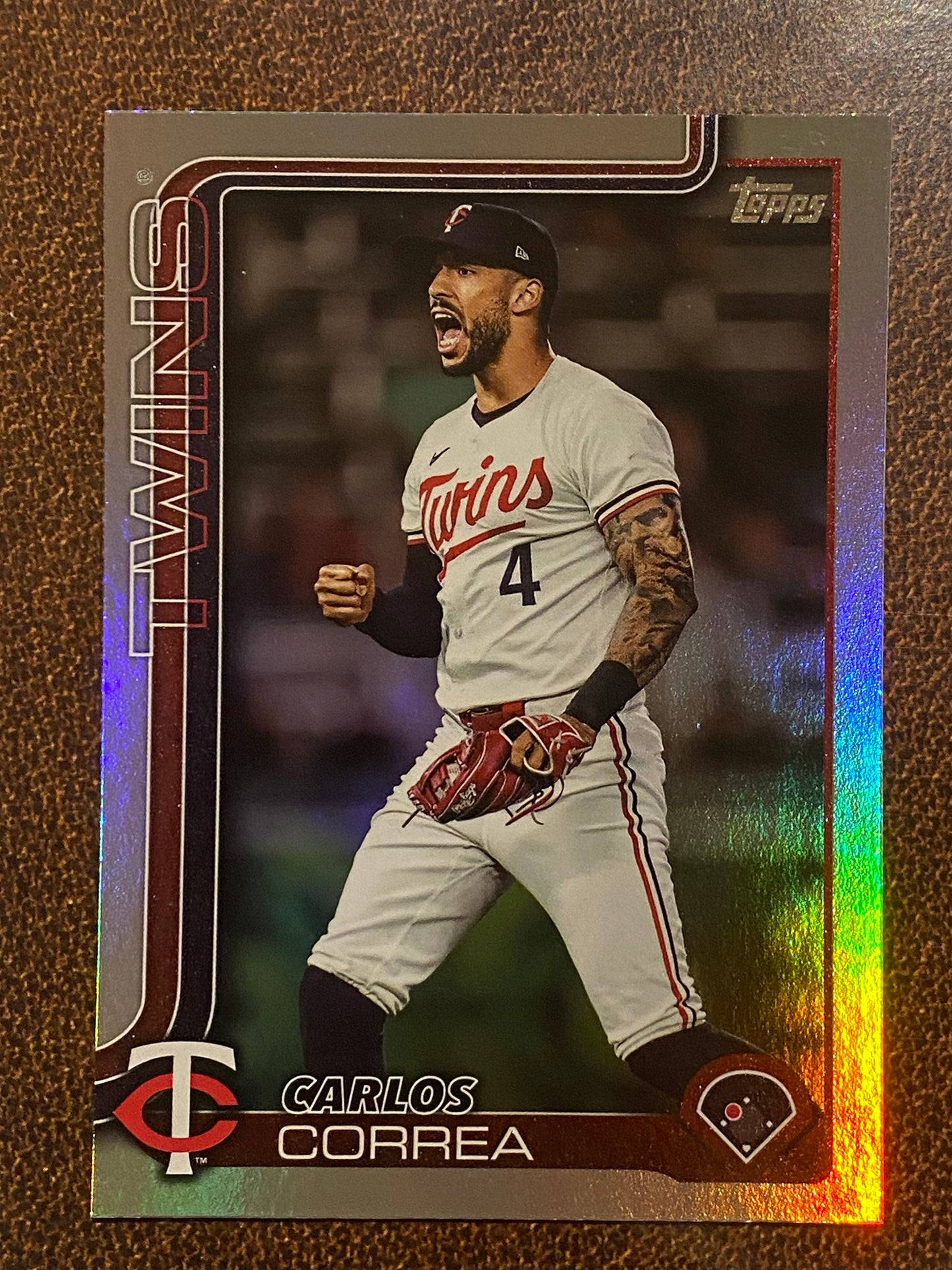 Carlos Correa - 2025 Topps Series 1 - Rainbow Foil - Twins
