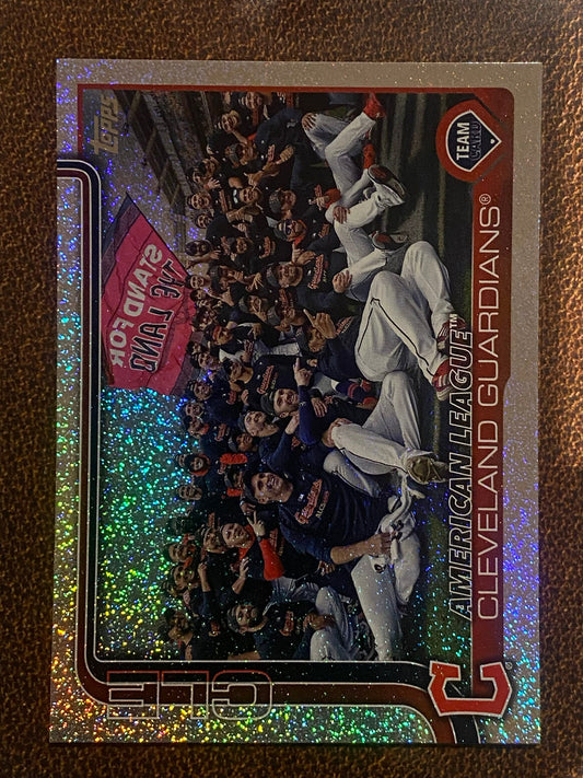 Cleveland Guardians - 2025 Topps Series 2 - Sandglitter - Guardians