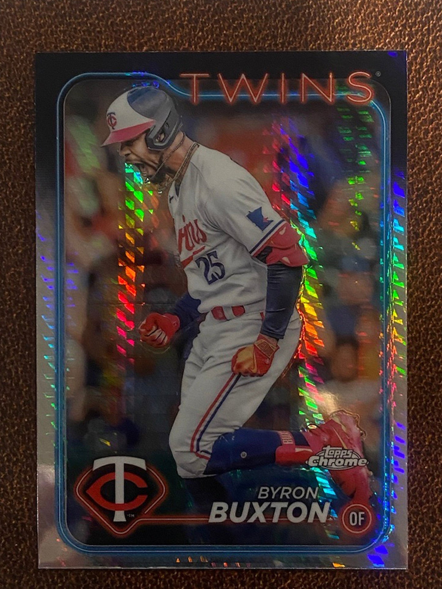 Byron Buxton - 2024 Topps Chrome - Prism Refractor - Twins